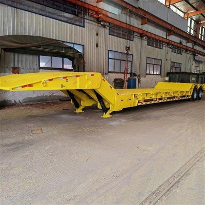 एक्सटेंडेबल लो बेड ट्रेलर